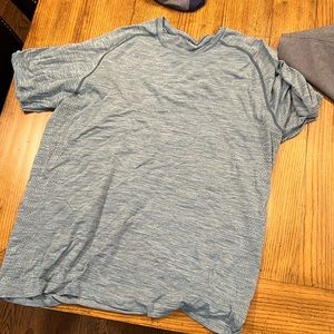 Lululemon shirt.